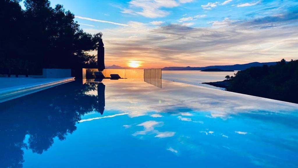 Holiday Hvar Vrbanj المظهر الخارجي الصورة